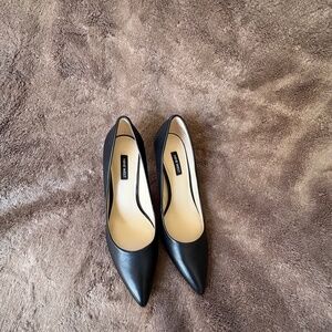 Nine West black heels 9.5M